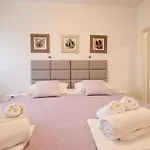Mato 1 דירה *