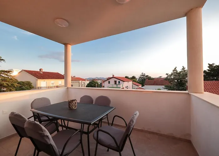 Mato 1 Апартаменты Задар