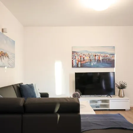 Appartement Mato 1 *